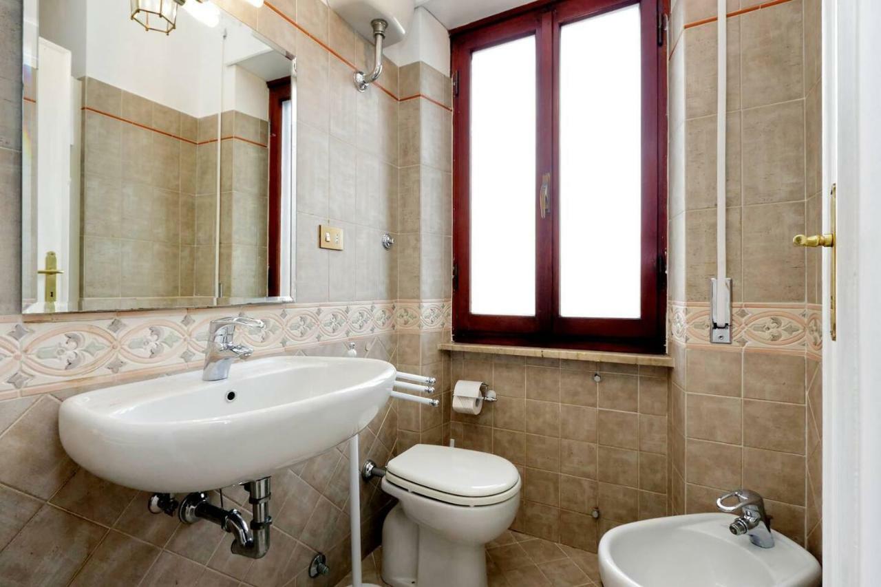 Rainbow Eur Apartment Рим Екстер'єр фото